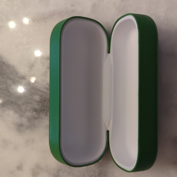 Kate Spade New York case for glasses NWOT -green - Picture 7 of 8